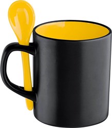 Obrázky: Černý keramický hrnek se žlutou lžičkou