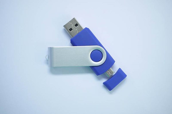 Obrázky: ROTATE  OTG flash disk 2GB s mikro USB, modrý, Obrázek 2