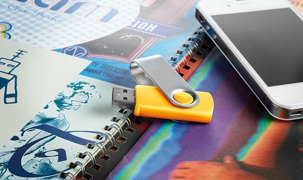 Obrázky: Twister Techmate žluto-stříbrný USB disk 4GB, Obrázek 5