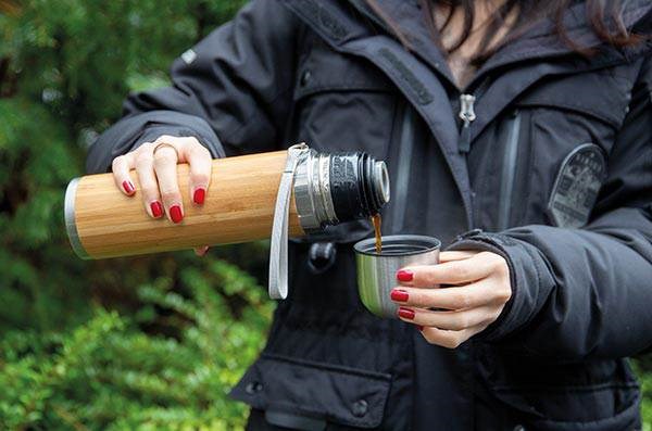 Obrázky: Nerezová termoska s bambusovým pláštěm, 400ml, Obrázek 13