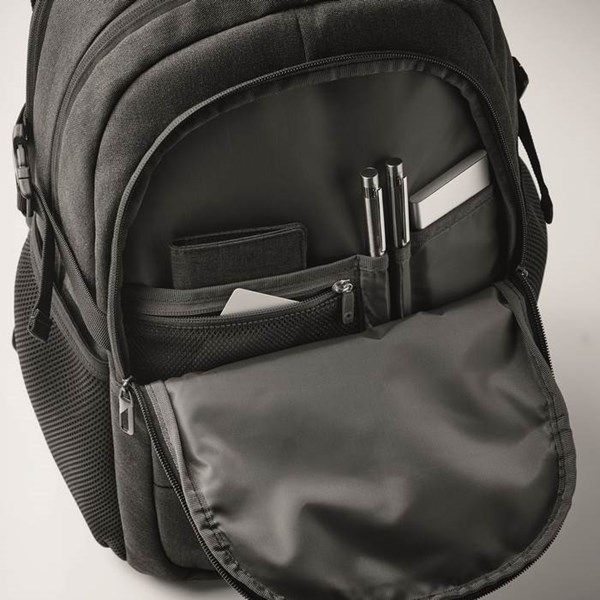 Obrázky: Černý polstrovaný batoh na notebook z 600D RPET PE, Obrázek 8