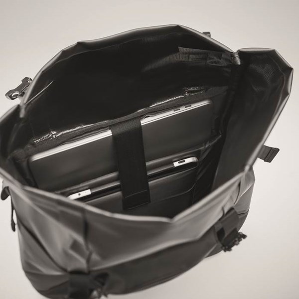 Obrázky: Černý rolovací batoh z tarpaulinu s vnější kapsou, Obrázek 9