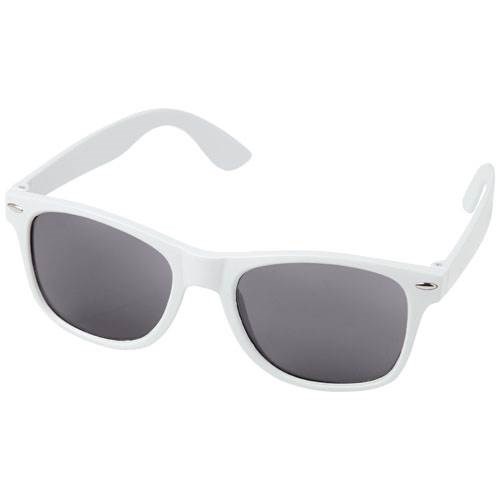 Obrázky: Bílé sluneční brýle z oceánského plastu, Obrázek 1