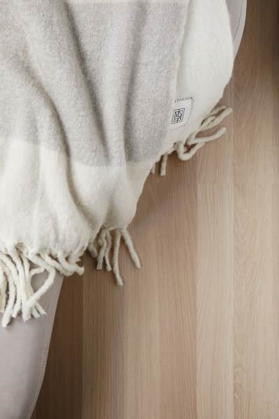 Obrázky: Bílá deka s béž. pruhy ze směsi vlny VINGA Saletto, Obrázek 5