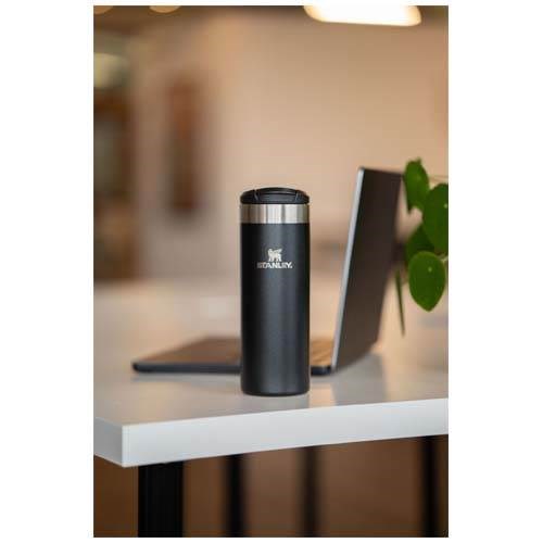 Obrázky: Černý 470ml cestovní hrnek Stanley AeroLight™, Obrázek 4