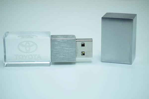 Obrázky: CRYSTAL USB flash disk 64GB s LED světlem