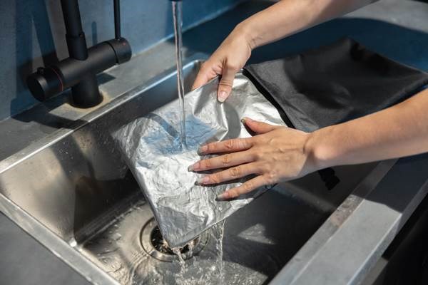 Obrázky: Skládací taška na potraviny RPET AWARE, černá, Obrázek 8