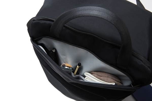 Obrázky: Černý batoh Soft Tote s dvojitým zipem, Obrázek 21