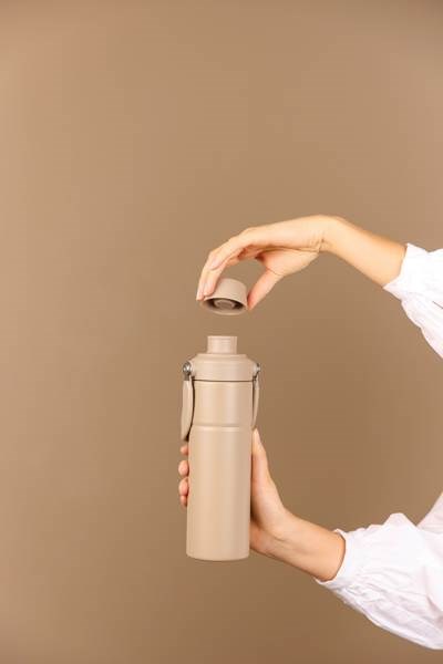 Obrázky: Termoska s držadlem 600 ml z recykl. oceli, béžová, Obrázek 9