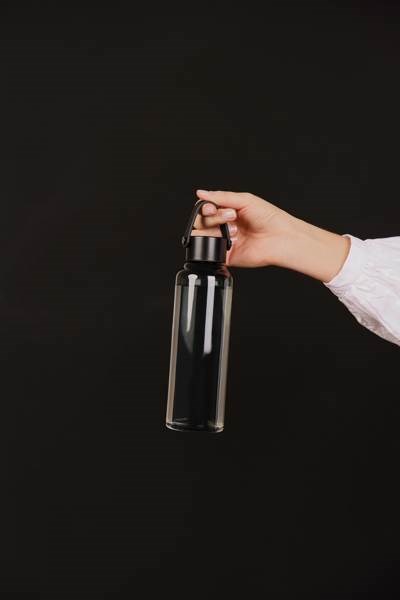 Obrázky: Transparentní černá láhev na vodu z RPET 550 ml, Obrázek 5