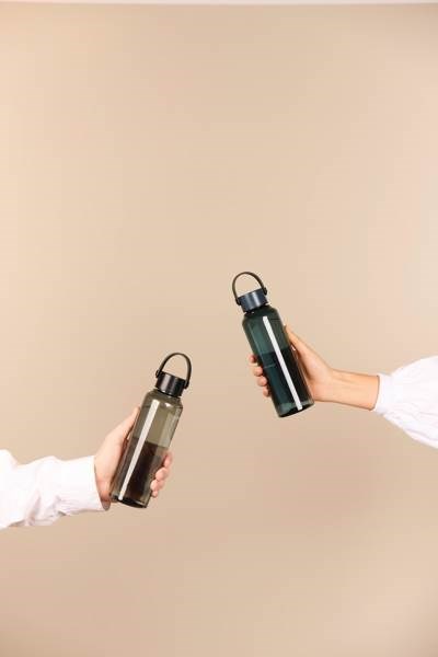 Obrázky: Transparentní černá láhev na vodu z RPET 550 ml, Obrázek 6