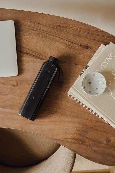 Obrázky: Transparentní černá láhev na vodu 500 ml z RCS RPET, Obrázek 2