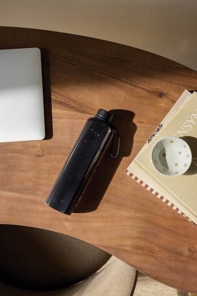 Obrázky: Transparentní černá láhev na vodu 500 ml z RCS RPET, Obrázek 5