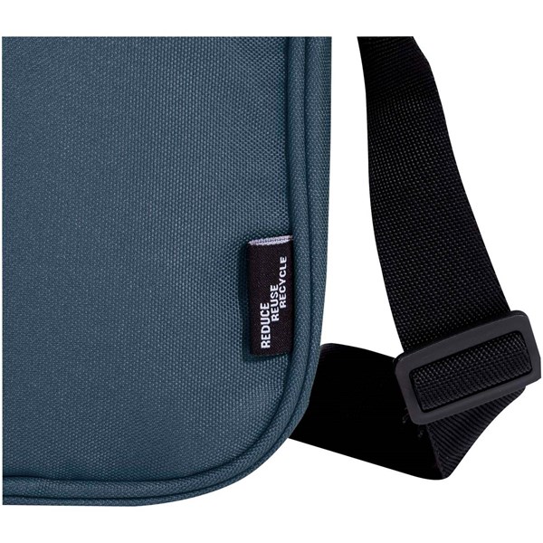Obrázky: Šedo modrá recyk. vodoodpudivá crossbody taška, 2 l, Obrázek 3