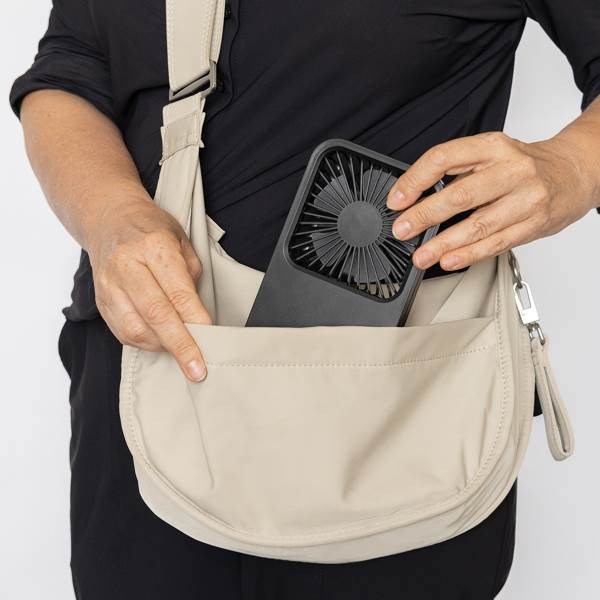 Obrázky: Stolní dobíjecí větráček z recyklovaného RCS, černá, Obrázek 8