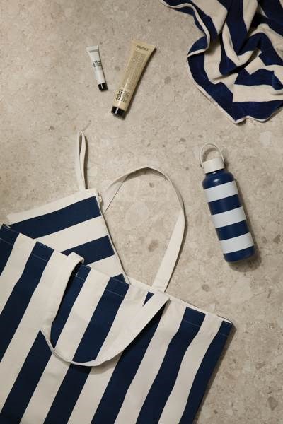 Obrázky: Nerezová láhev VINGA recykl., 600ml, tm. modrá, Obrázek 5