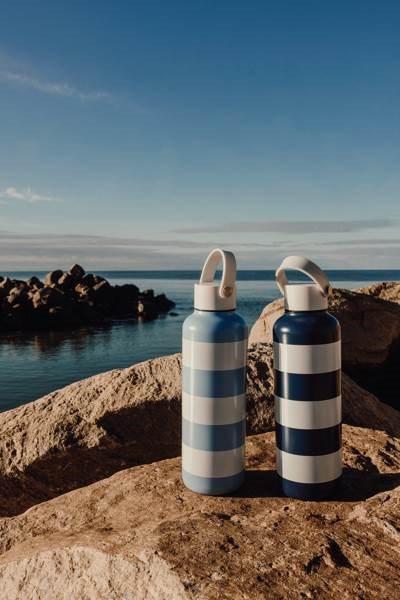 Obrázky: Nerezová láhev VINGA recykl., 600ml, tm. modrá, Obrázek 7