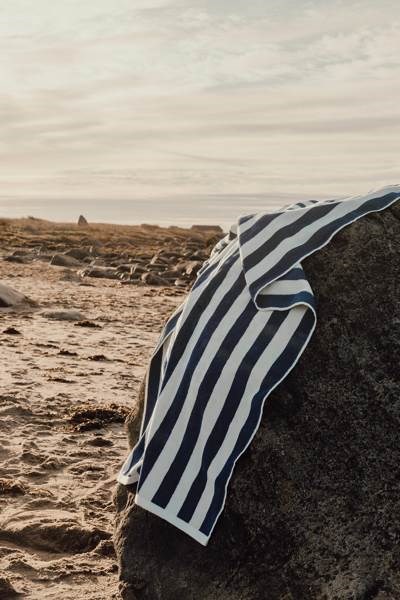 Obrázky: Plážová osuška VINGA recyklovaná, nám. modrá, Obrázek 4