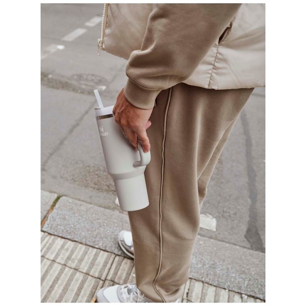 Obrázky: Šedý 1,2l termohrnek Stanley Quencher H2.0, Obrázek 4