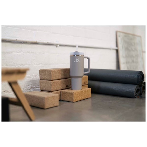 Obrázky: Šedý 1,2l termohrnek Stanley Quencher H2.0, Obrázek 5