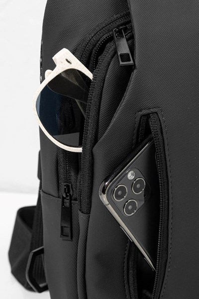 Obrázky: Nepromokavá crossbody RPET taška, černá, Obrázek 6