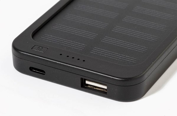 Obrázky: Powerbanka 4000 mAh z ABS se solární nab., černá, Obrázek 5