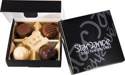 Zobrazit detaily pro Sada 4 pralinek,obal s grafikou klienta, od 150 ks Obrázky: Sada 4 pralinek,obal s grafikou klienta, od 150 ks