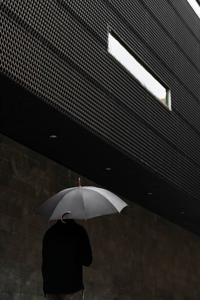 Obrázky: Černý dvouvrstvý deštník VINGA Bosler z RPET, Obrázek 6